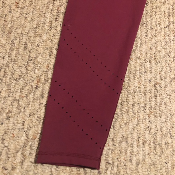 Old navy leggings - Picture 2 of 2